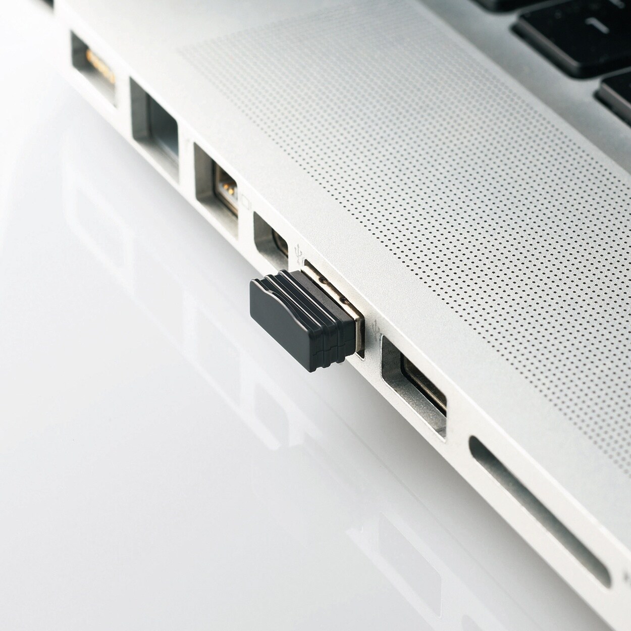 ワイヤレスマウス EA764AA−65C