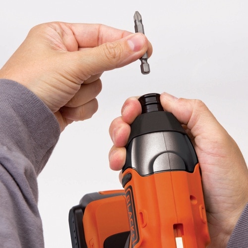 インパクトドライバー EA813WB−32