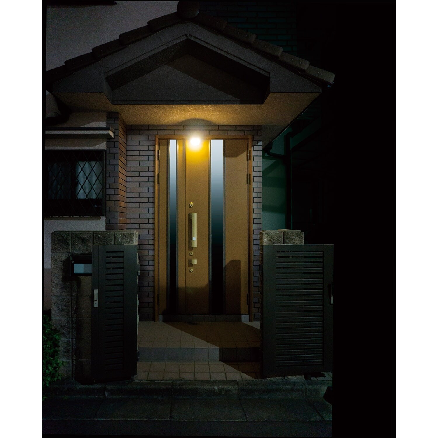 LEDセンサーライト EA864CB−36