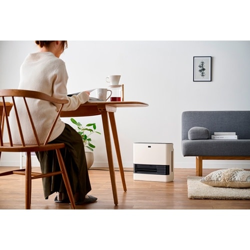 セラミックファンヒーター EA897CW−73