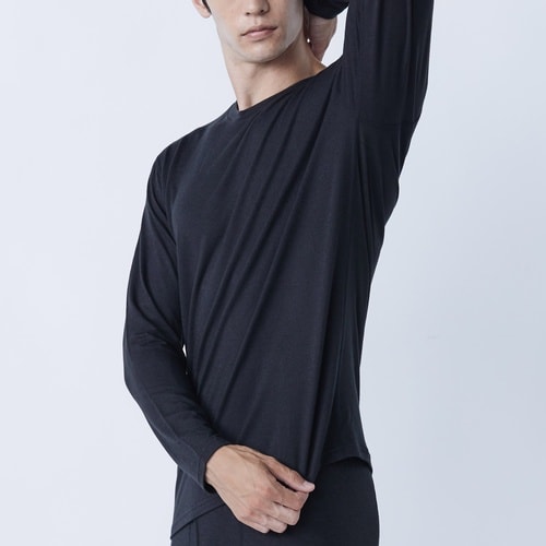 クルーネックシャツ