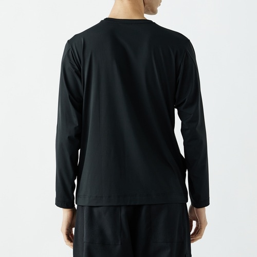 クルーネックシャツ