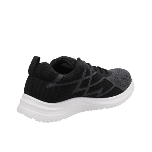 プロテクティブ スニーカー