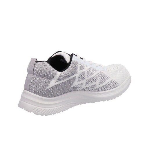 プロテクティブ スニーカー