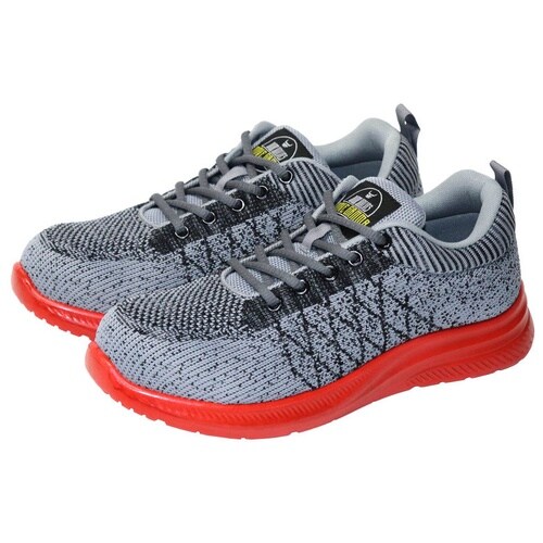 プロテクティブ スニーカー