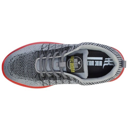 プロテクティブ スニーカー