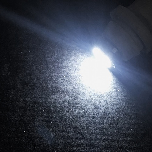 4灯LEDウエッジ球 T10