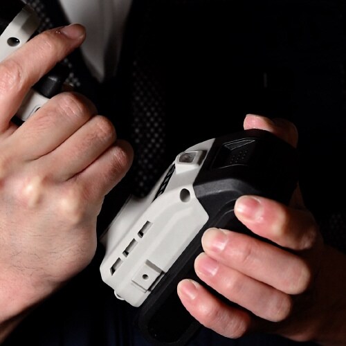 充電式インパクトドライバー バッテリー・充電器付