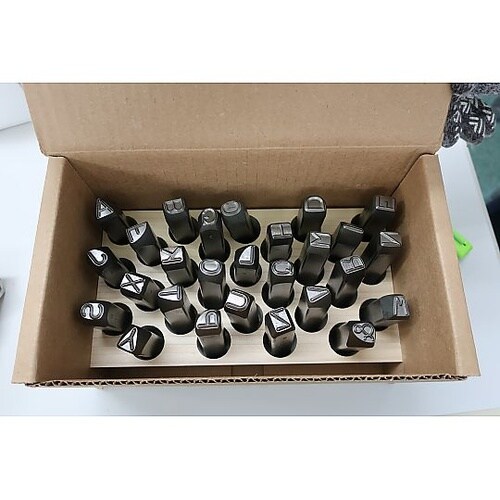 6.4mm 英字 刻印セット EA591