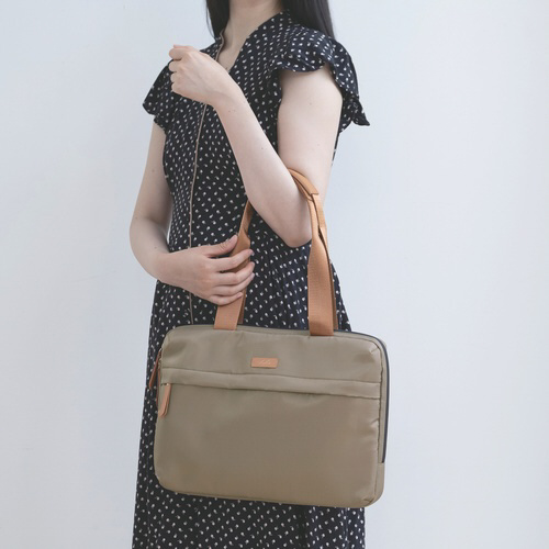 キャリングPCケース(カフェベージュ)