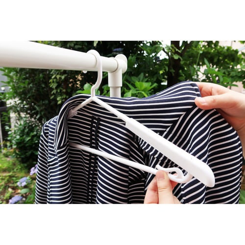 LAUND ROMAT スライドハンガ