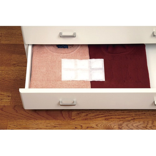 衣類の防虫除湿シート