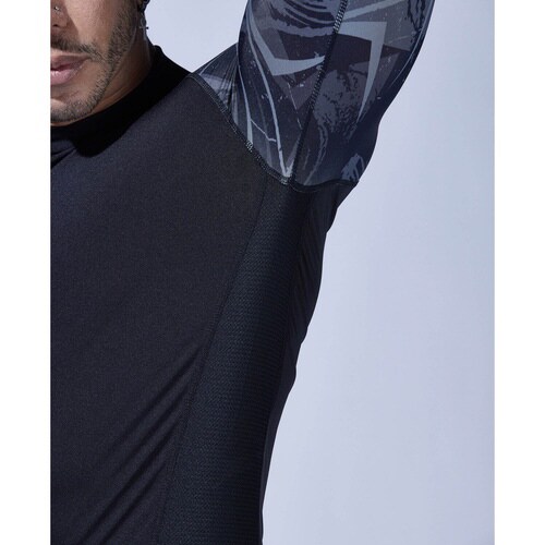 バックハイネックシャツ