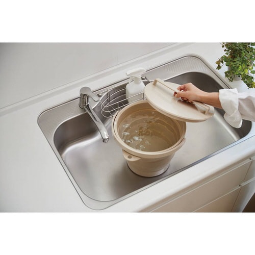 折畳めるバケツ 8L フタ付