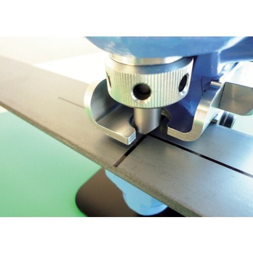 亀倉 電動油圧式コードレスポートパンチャー