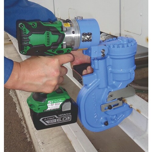 亀倉 電動油圧式コードレスポートパンチャー