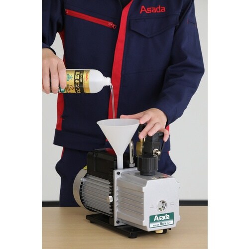 Asada プレミアム真空ポンプオイル 0.5L