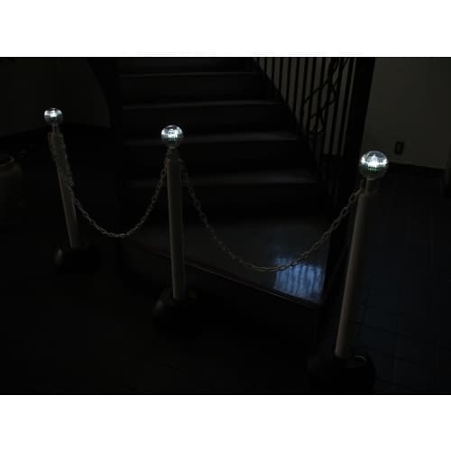 ミツギロン LEDソーラーライト付きチェーンスタン