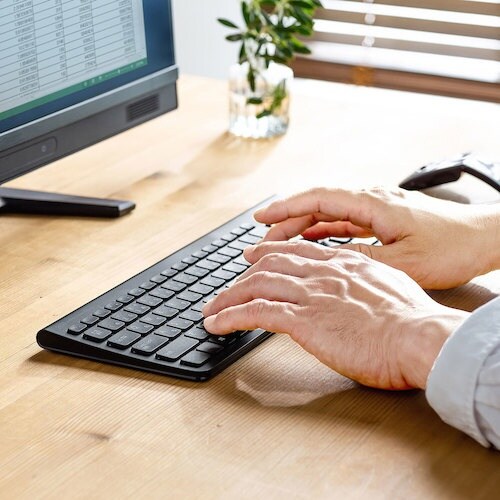 SANWA ワイヤレススリムキーボード