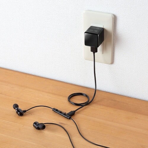 SANWA キューブ型USB充電器(1A・高耐久タ