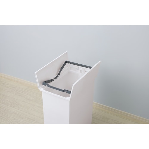 RISU H&H棚下で使えるペダルダストボックス2