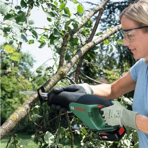 ボッシュ コードレスのこぎり