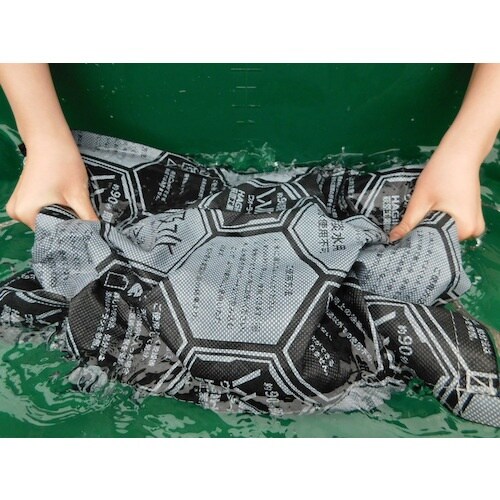 萩原 ウォーター・バスター(高性能・吸水土のう)