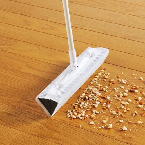 azuma FL374階段にも便利なスポンジワイパ