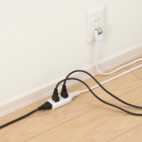 YAZAWA 耐トラ付タップ3個口1mホワイト