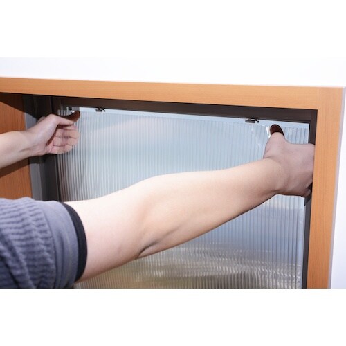 光 開き戸用断熱パネルかんたん取付具