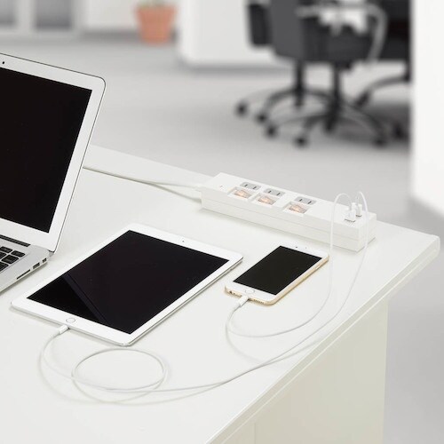 YAZAWA 個別スイッチ付3AC2USB3.4A