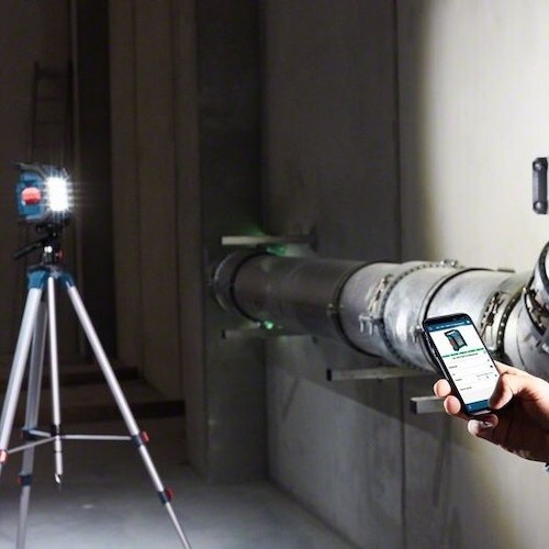 ボッシュ 18VコードレスライトLED+バッテリー