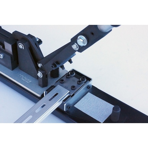 モクバ印 面取り機付DINレールカッター TH2型