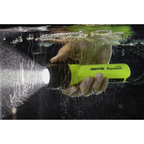 GENTOS LED防水ライト サルベージャー32