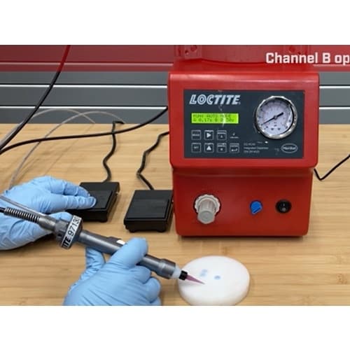 ロックタイト RC40接着剤用ディスペンサー セミ