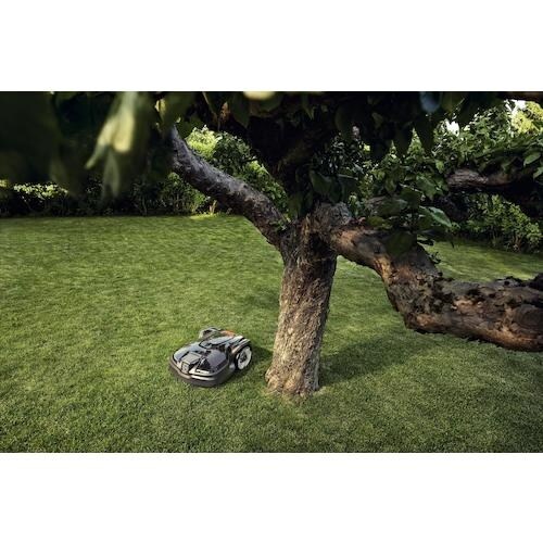 Husqvarna ロボット芝刈機オートモア305