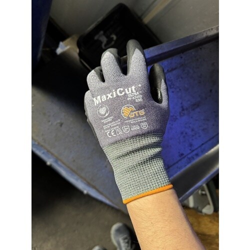 エーティージー 耐切創手袋 マキシカット・ウルトラ