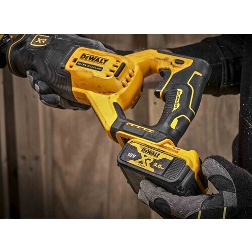 DEWALT 18Vブラシレスレシプロソー(本体の