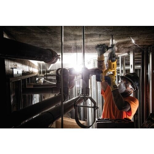 DEWALT 18Vブラシレス・SDSプラスハンマ