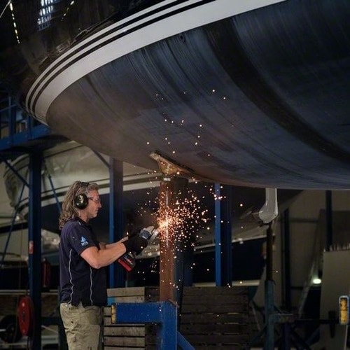 ボッシュ 18Vコードレスディスクグラインダー+バ