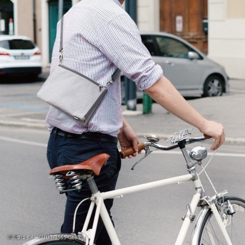 ソニック ユートリム ひろがるサコッシュ A4 タ