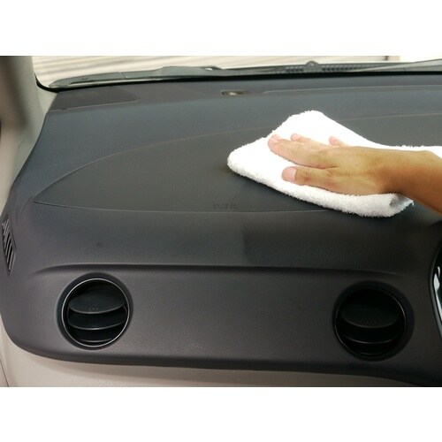 KURE 保護ツヤ出し剤 クレポリメイト ナチュラ