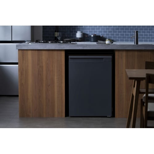 奥行スリム冷凍庫 66L ブラック