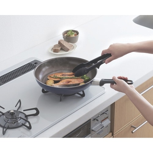 サーモス フライパン 28cm ガス火専用