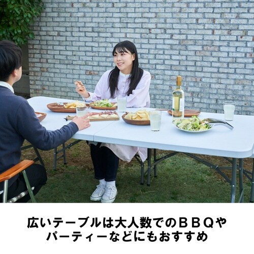 フォールディングテーブル