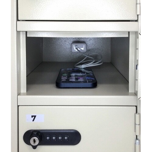パーソナル充電ロッカー 4人用 LK−304PSE