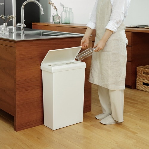 ソロウ フクロラクダスト ワイド 40L ホワイト