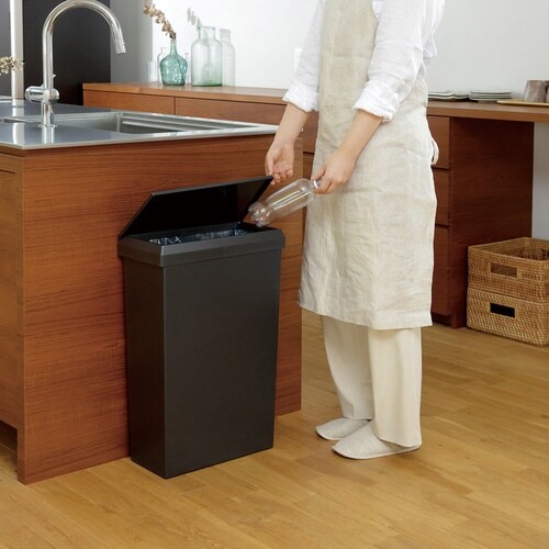 ソロウ フクロラクダスト ワイド 40L ブラック