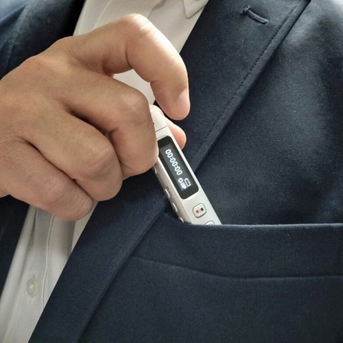 乾電池対応スティック型ICレコーダー