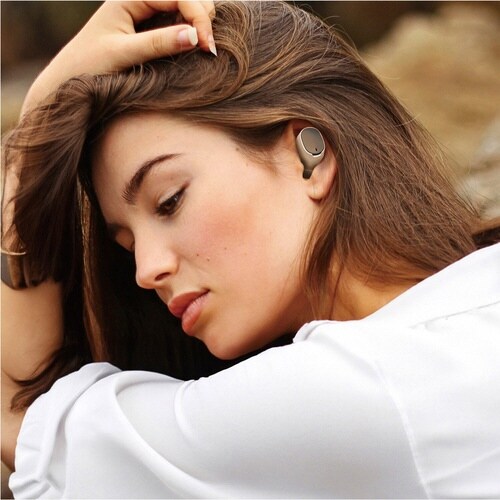 完全ワイヤレスイヤホン